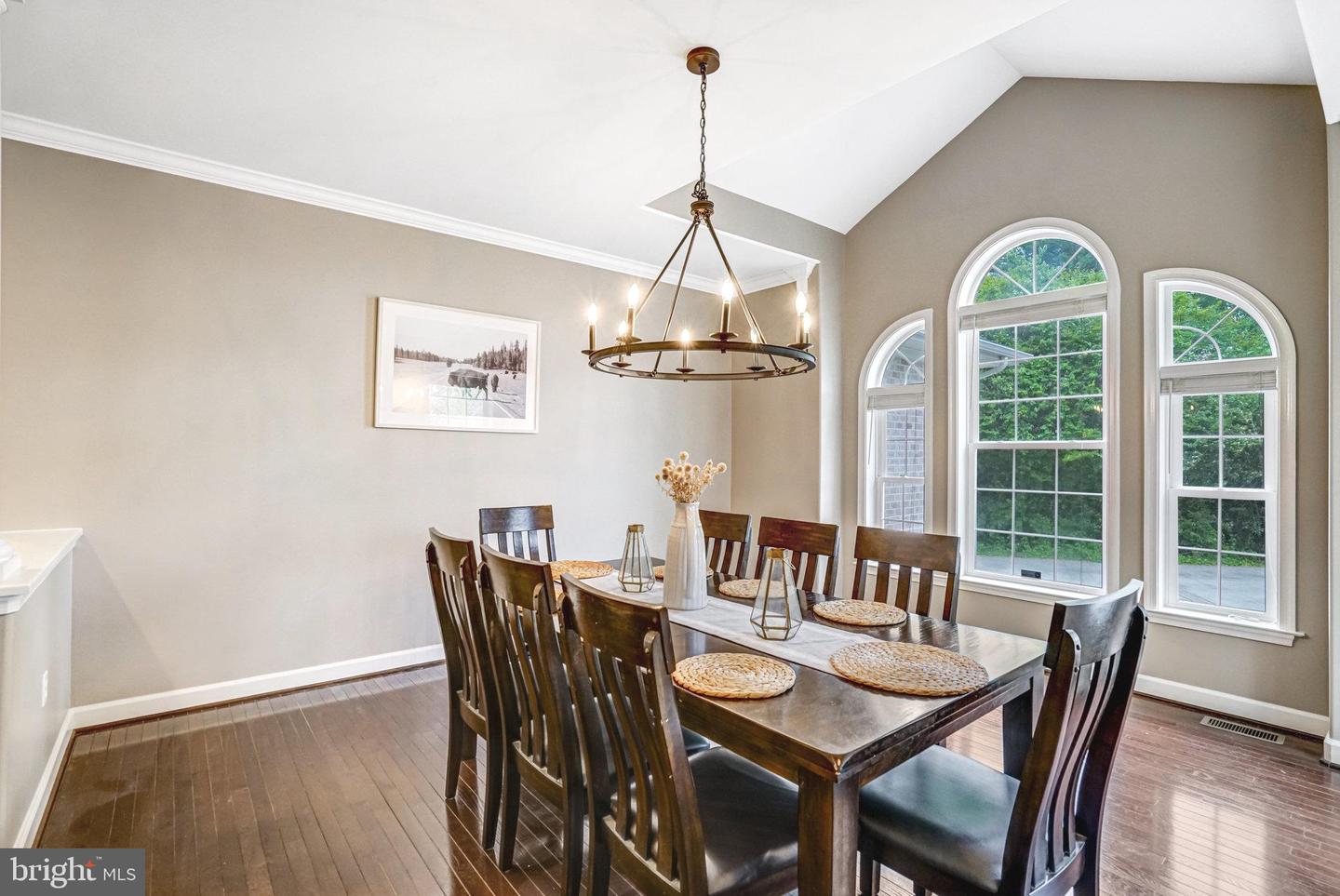 5712 GLENMULLEN PL, ALEXANDRIA, Virginia 22303, 5 Bedrooms Bedrooms, ,3 BathroomsBathrooms,Residential,For sale,5712 GLENMULLEN PL,VAFX2235740 MLS # VAFX2235740