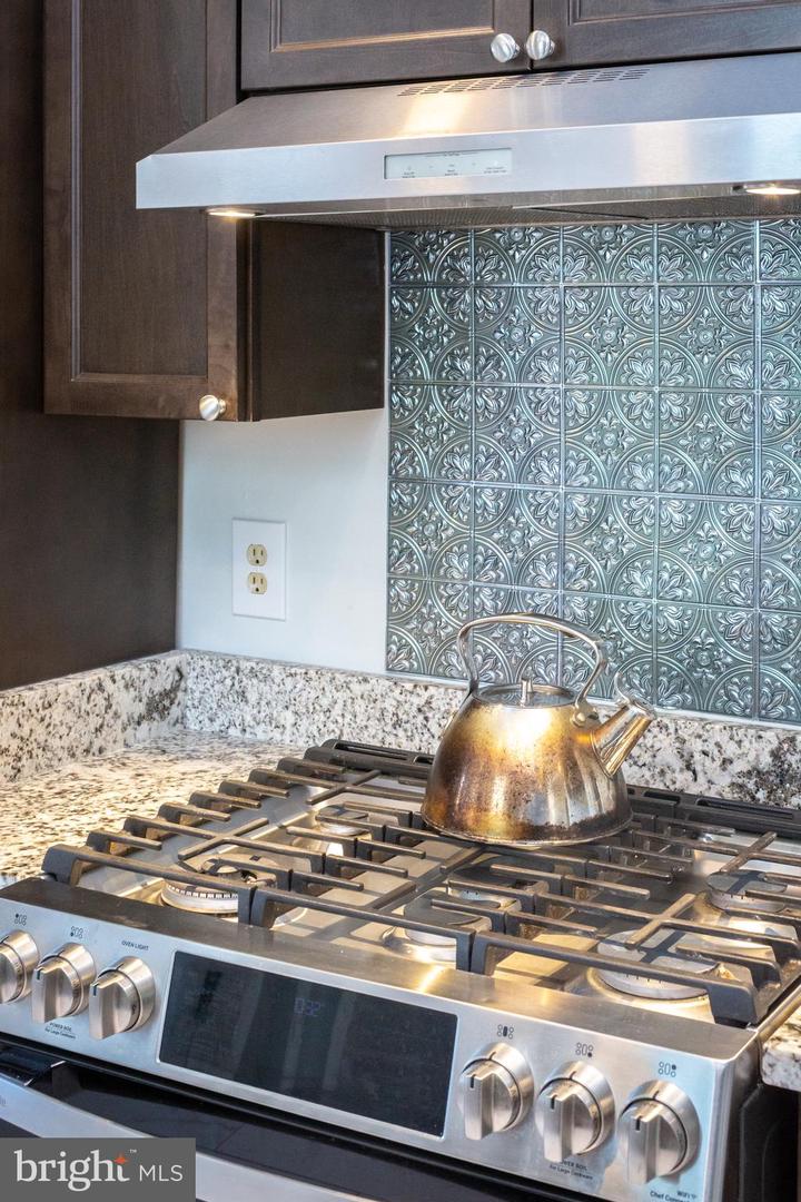1365 OAK ST NW, WASHINGTON, District Of Columbia 20010, 4 Bedrooms Bedrooms, ,3 BathroomsBathrooms,Residential,For sale,1365 OAK ST NW,DCDC2196776 MLS # DCDC2196776