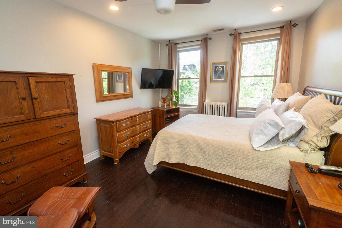 1365 OAK ST NW, WASHINGTON, District Of Columbia 20010, 4 Bedrooms Bedrooms, ,3 BathroomsBathrooms,Residential,For sale,1365 OAK ST NW,DCDC2196776 MLS # DCDC2196776