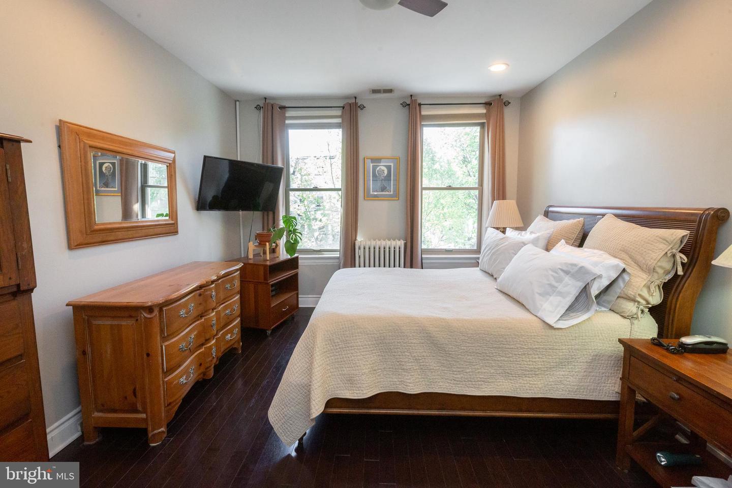 1365 OAK ST NW, WASHINGTON, District Of Columbia 20010, 4 Bedrooms Bedrooms, ,3 BathroomsBathrooms,Residential,For sale,1365 OAK ST NW,DCDC2196776 MLS # DCDC2196776