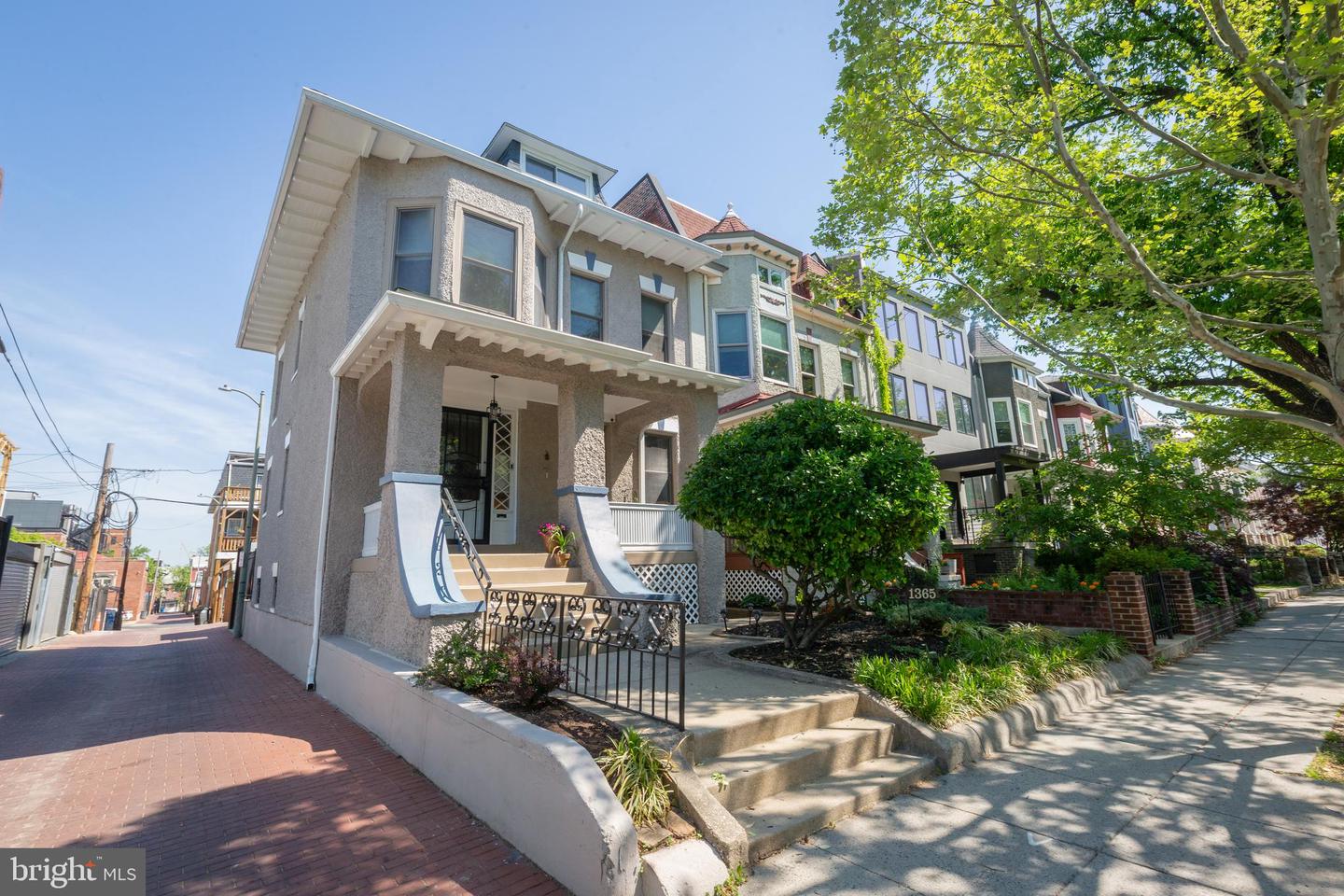 1365 OAK ST NW, WASHINGTON, District Of Columbia 20010, 4 Bedrooms Bedrooms, ,3 BathroomsBathrooms,Residential,For sale,1365 OAK ST NW,DCDC2196776 MLS # DCDC2196776