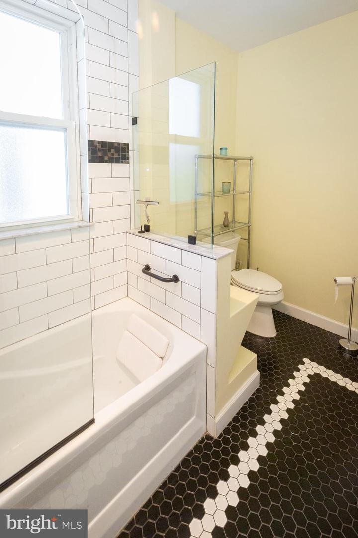 1365 OAK ST NW, WASHINGTON, District Of Columbia 20010, 4 Bedrooms Bedrooms, ,3 BathroomsBathrooms,Residential,For sale,1365 OAK ST NW,DCDC2196776 MLS # DCDC2196776