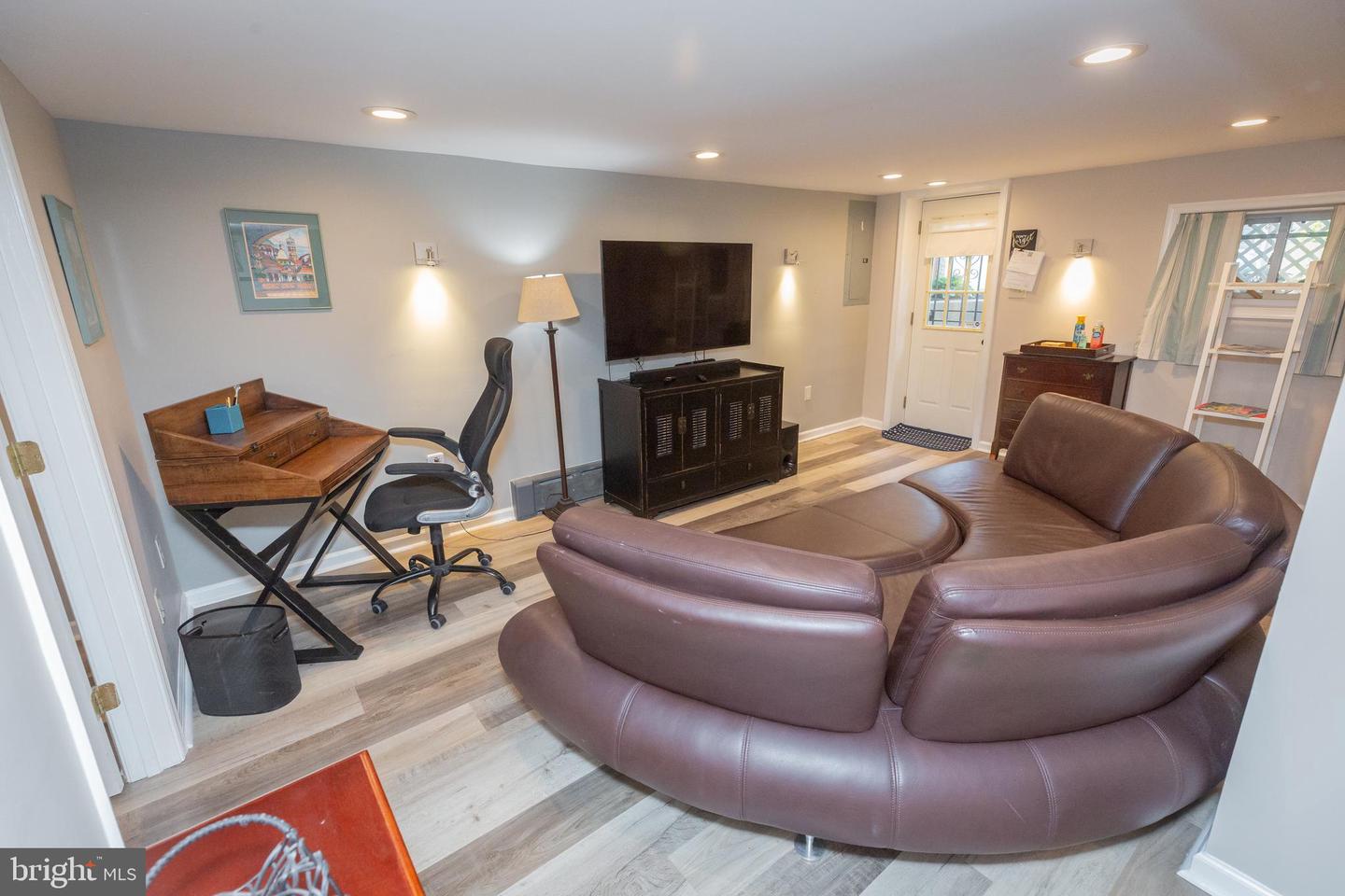 1365 OAK ST NW, WASHINGTON, District Of Columbia 20010, 4 Bedrooms Bedrooms, ,3 BathroomsBathrooms,Residential,For sale,1365 OAK ST NW,DCDC2196776 MLS # DCDC2196776