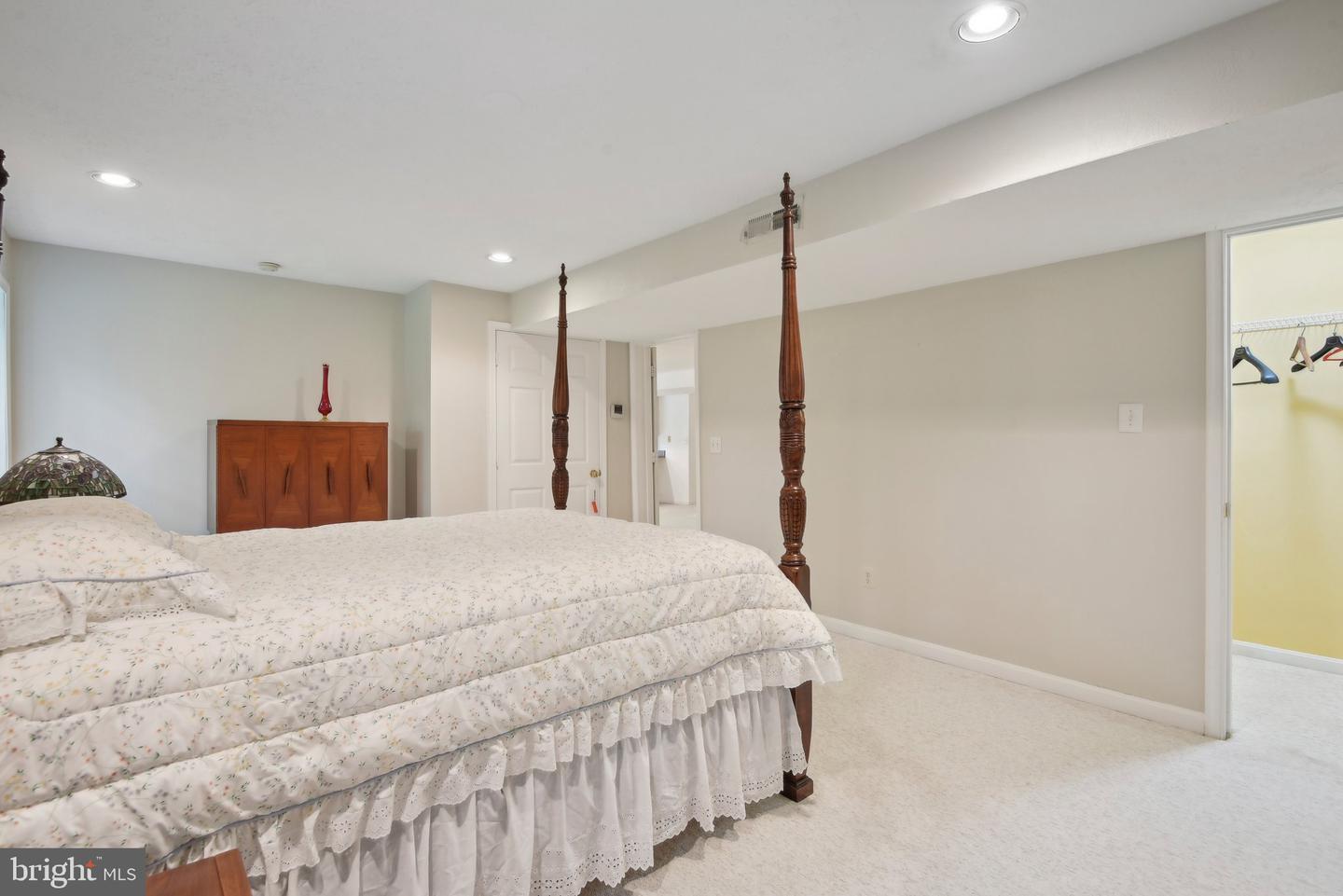 8130 CANCUN CT, GAINESVILLE, Virginia 20155, 5 Bedrooms Bedrooms, ,4 BathroomsBathrooms,Residential,For sale,8130 CANCUN CT,VAPW2092642 MLS # VAPW2092642
