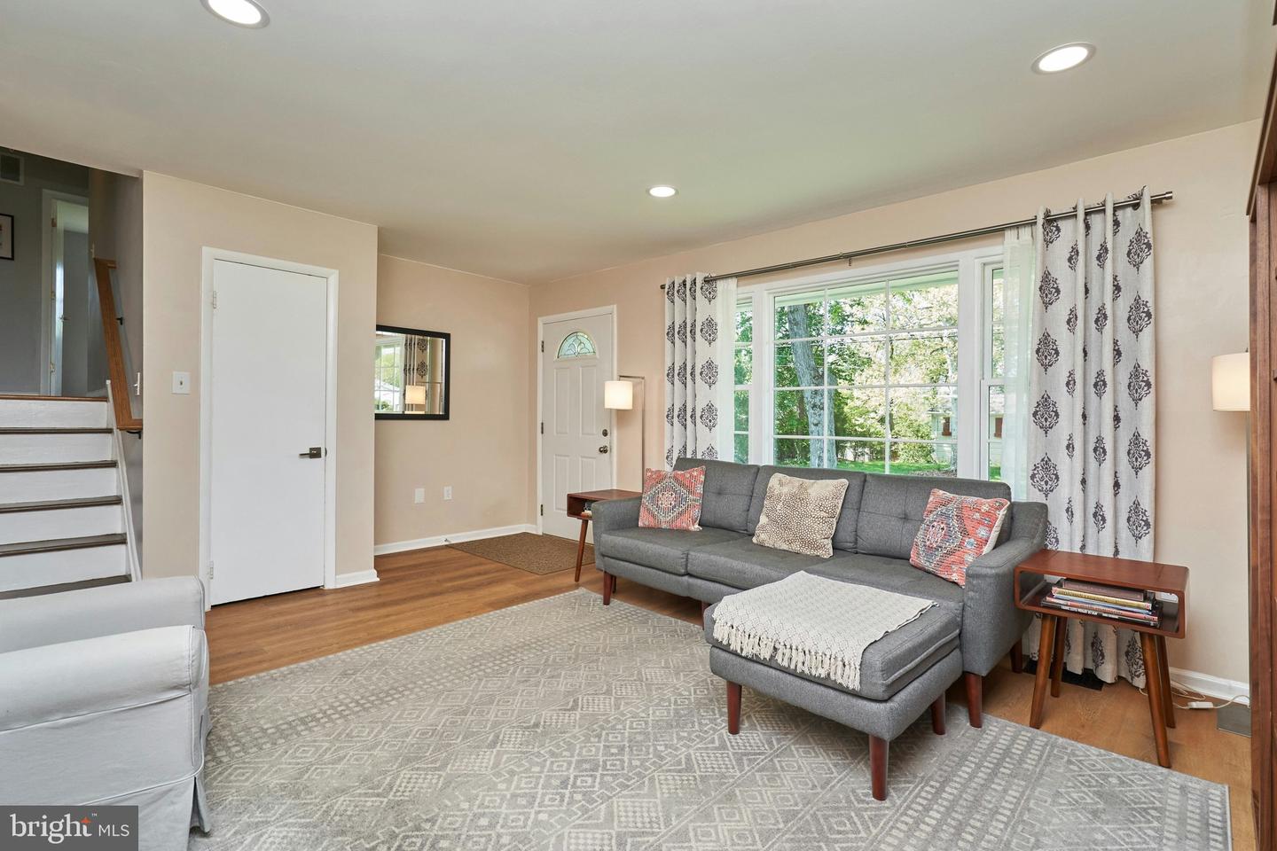 6519 HAYSTACK RD, ALEXANDRIA, Virginia 22310, 3 Bedrooms Bedrooms, ,2 BathroomsBathrooms,Residential,For sale,6519 HAYSTACK RD,VAFX2235958 MLS # VAFX2235958