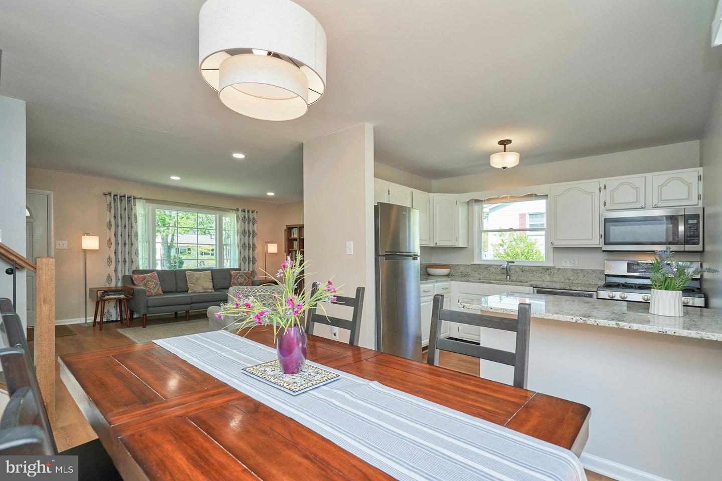 6519 HAYSTACK RD, ALEXANDRIA, Virginia 22310, 3 Bedrooms Bedrooms, ,2 BathroomsBathrooms,Residential,For sale,6519 HAYSTACK RD,VAFX2235958 MLS # VAFX2235958