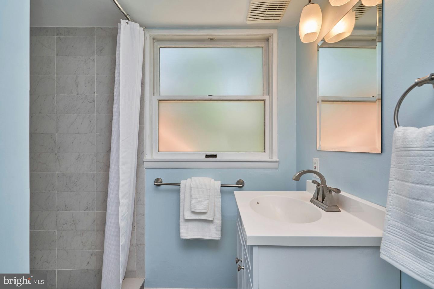 6519 HAYSTACK RD, ALEXANDRIA, Virginia 22310, 3 Bedrooms Bedrooms, ,2 BathroomsBathrooms,Residential,For sale,6519 HAYSTACK RD,VAFX2235958 MLS # VAFX2235958