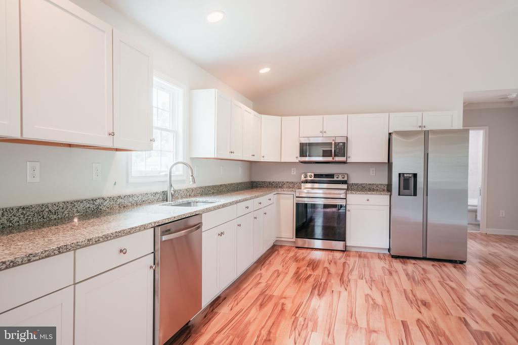 33 BARRINGTON DR, STANARDSVILLE, Virginia 22973, 3 Bedrooms Bedrooms, ,2 BathroomsBathrooms,Residential,33 BARRINGTON DR,VAGR2000716 MLS # VAGR2000716