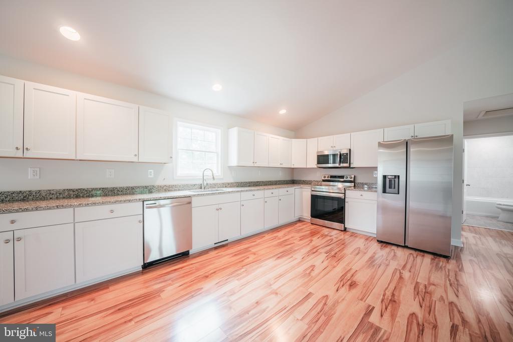 33 BARRINGTON DR, STANARDSVILLE, Virginia 22973, 3 Bedrooms Bedrooms, ,2 BathroomsBathrooms,Residential,33 BARRINGTON DR,VAGR2000716 MLS # VAGR2000716