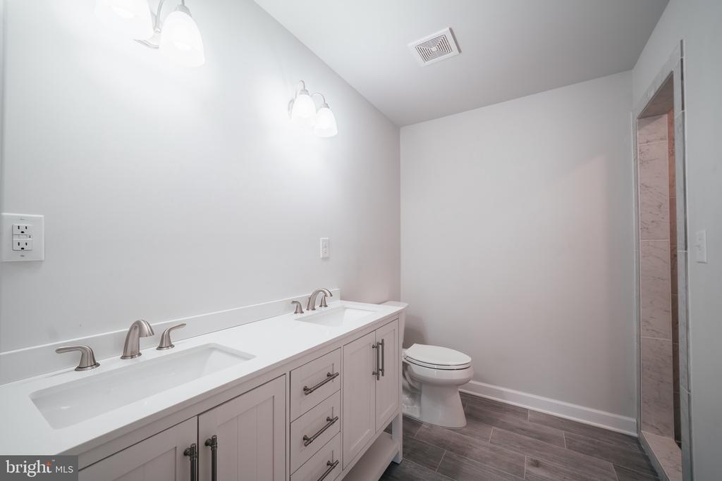 33 BARRINGTON DR, STANARDSVILLE, Virginia 22973, 3 Bedrooms Bedrooms, ,2 BathroomsBathrooms,Residential,33 BARRINGTON DR,VAGR2000716 MLS # VAGR2000716
