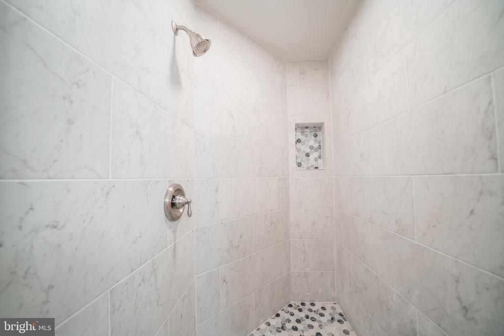 33 BARRINGTON DR, STANARDSVILLE, Virginia 22973, 3 Bedrooms Bedrooms, ,2 BathroomsBathrooms,Residential,33 BARRINGTON DR,VAGR2000716 MLS # VAGR2000716
