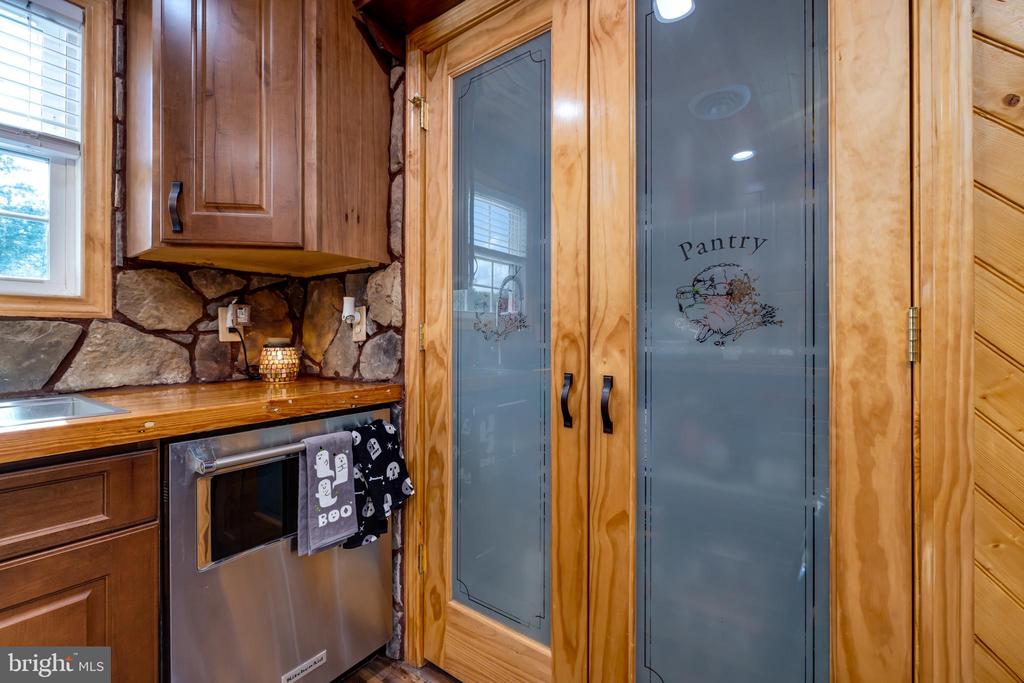 528 ELLIS DR, LURAY, Virginia 22835, 3 Bedrooms Bedrooms, ,3 BathroomsBathrooms,Residential,528 ELLIS DR,VAPA2004896 MLS # VAPA2004896