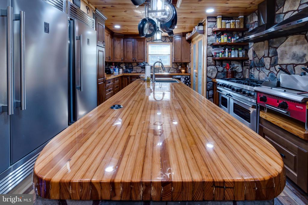 528 ELLIS DR, LURAY, Virginia 22835, 3 Bedrooms Bedrooms, ,3 BathroomsBathrooms,Residential,528 ELLIS DR,VAPA2004896 MLS # VAPA2004896