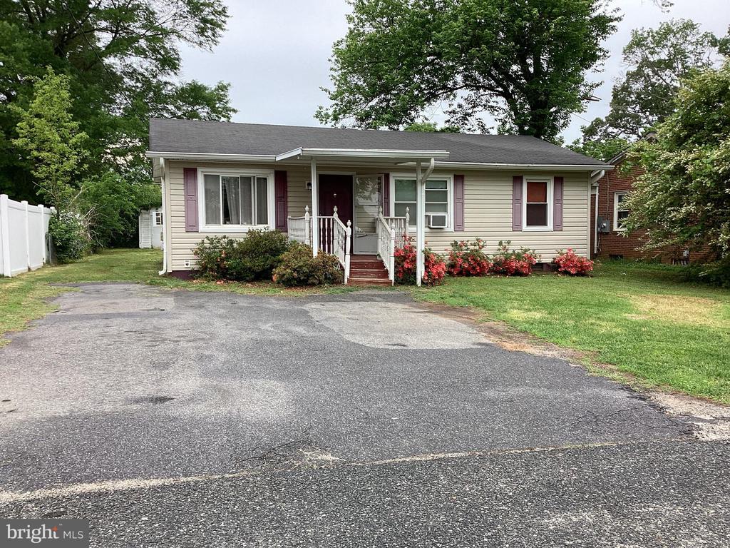 407 HAMILTON ST, FREDERICKSBURG, Virginia 22408, 3 Bedrooms Bedrooms, ,1 BathroomBathrooms,Residential,407 HAMILTON ST,VASP2033008 MLS # VASP2033008