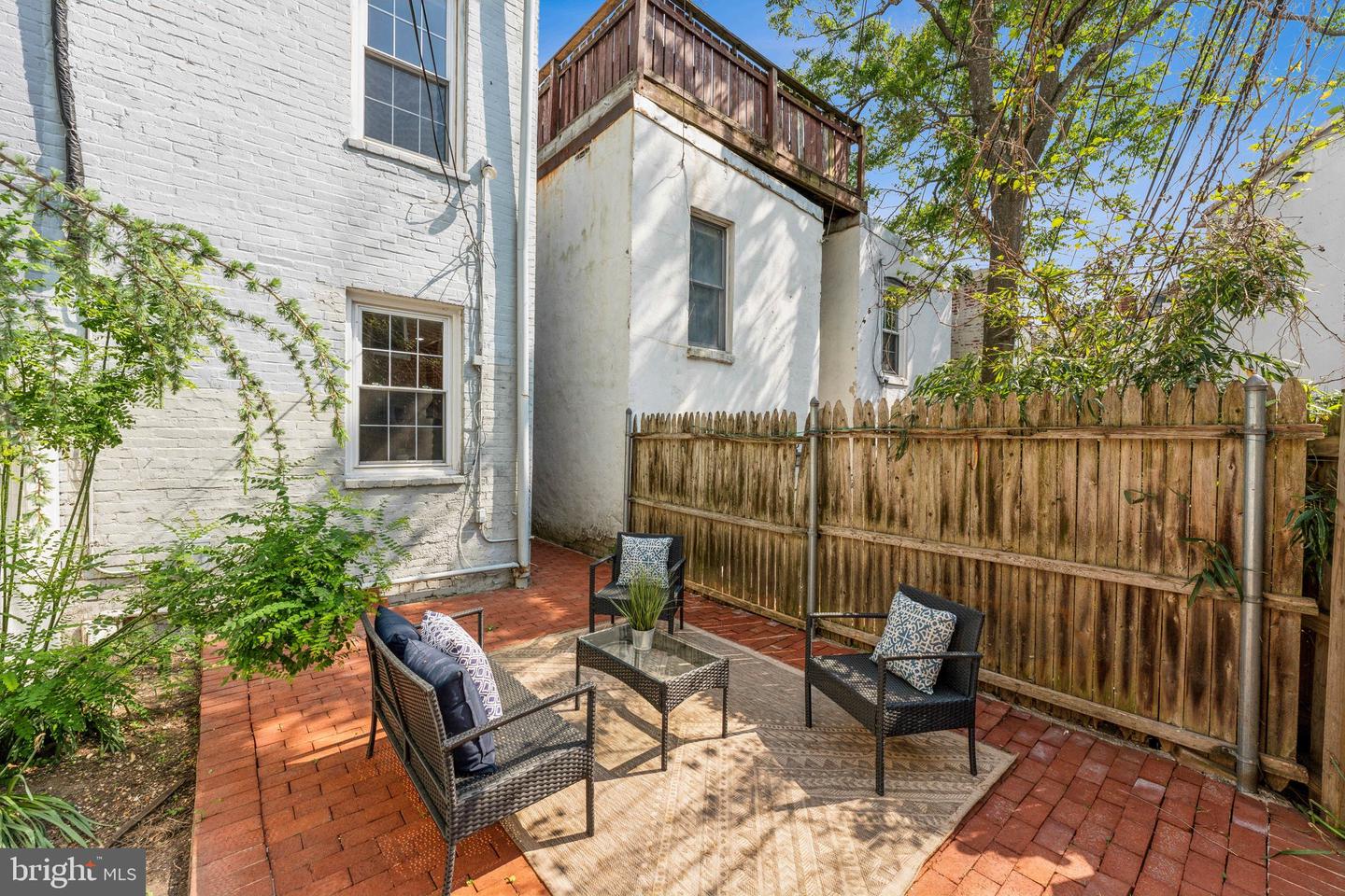 812 NEW HAMPSHIRE AVE NW, WASHINGTON, District Of Columbia 20037, 2 Bedrooms Bedrooms, ,1 BathroomBathrooms,Residential,For sale,812 NEW HAMPSHIRE AVE NW,DCDC2197080 MLS # DCDC2197080