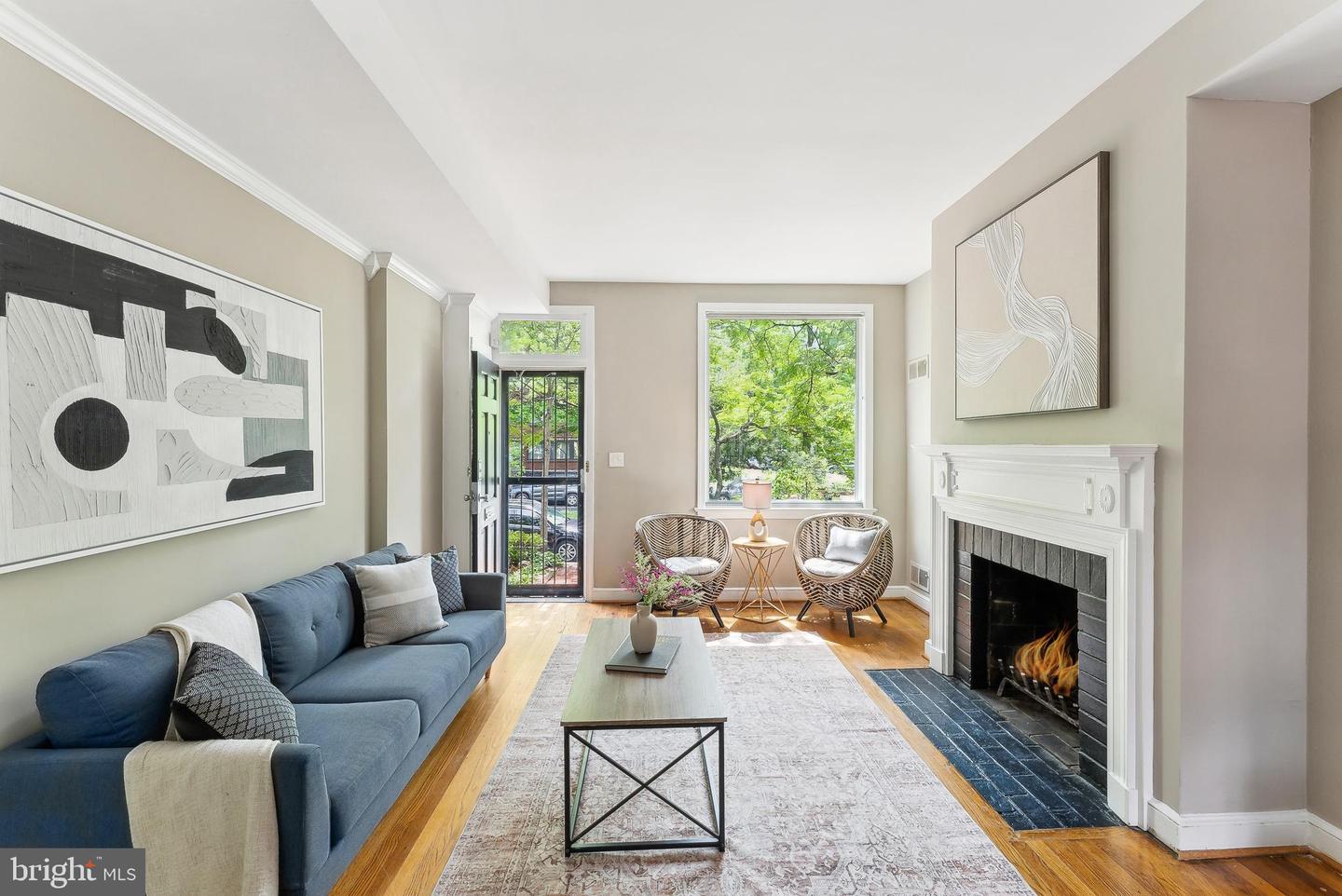 812 NEW HAMPSHIRE AVE NW, WASHINGTON, District Of Columbia 20037, 2 Bedrooms Bedrooms, ,1 BathroomBathrooms,Residential,For sale,812 NEW HAMPSHIRE AVE NW,DCDC2197080 MLS # DCDC2197080