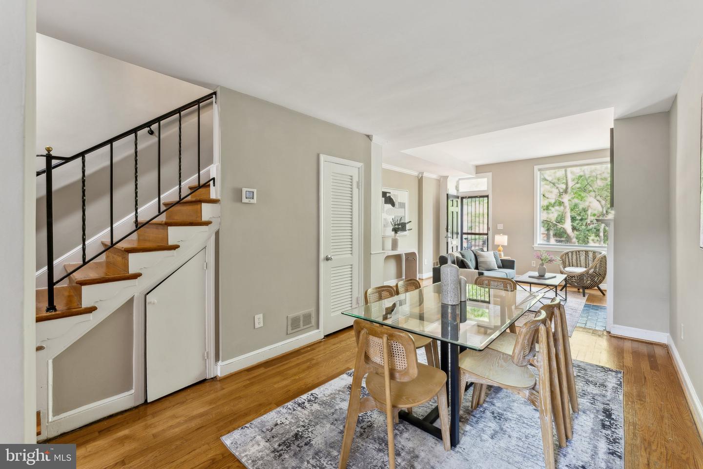 812 NEW HAMPSHIRE AVE NW, WASHINGTON, District Of Columbia 20037, 2 Bedrooms Bedrooms, ,1 BathroomBathrooms,Residential,For sale,812 NEW HAMPSHIRE AVE NW,DCDC2197080 MLS # DCDC2197080