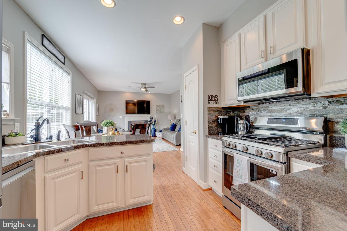 13032 TADMORE CT, WOODBRIDGE, Virginia 22193, 4 Bedrooms Bedrooms, ,3 BathroomsBathrooms,Residential,For sale,13032 TADMORE CT,VAPW2092838 MLS # VAPW2092838