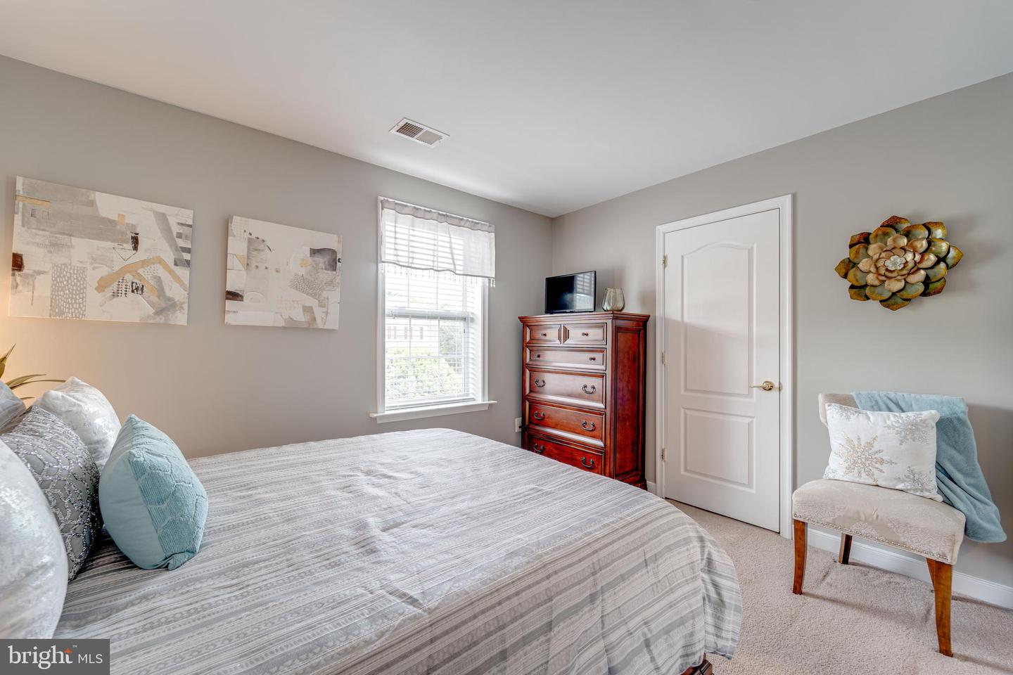 13032 TADMORE CT, WOODBRIDGE, Virginia 22193, 4 Bedrooms Bedrooms, ,3 BathroomsBathrooms,Residential,For sale,13032 TADMORE CT,VAPW2092838 MLS # VAPW2092838