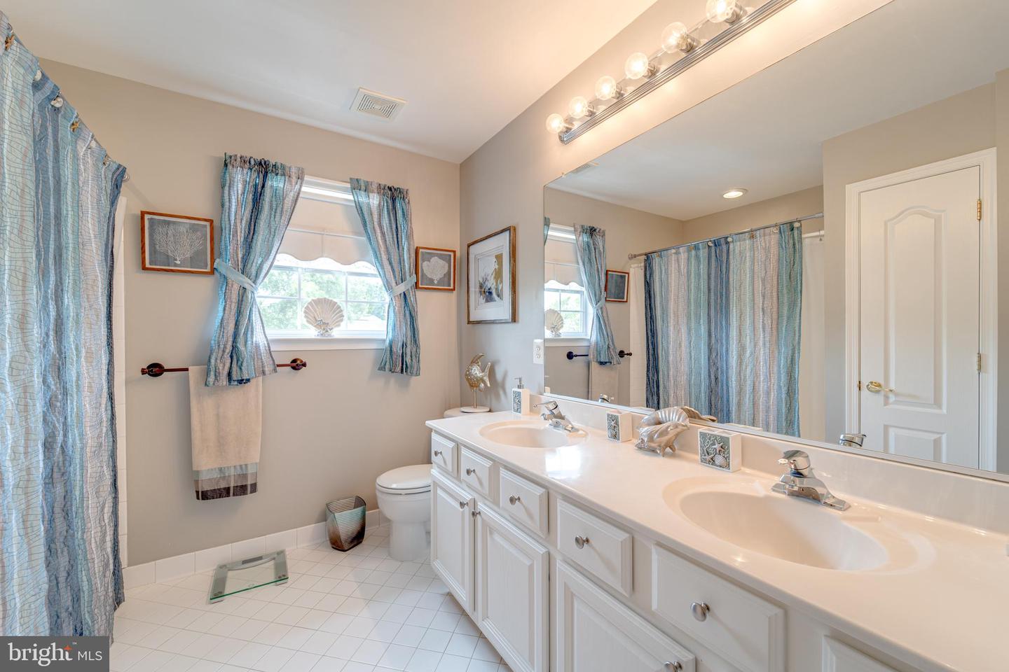 13032 TADMORE CT, WOODBRIDGE, Virginia 22193, 4 Bedrooms Bedrooms, ,3 BathroomsBathrooms,Residential,For sale,13032 TADMORE CT,VAPW2092838 MLS # VAPW2092838