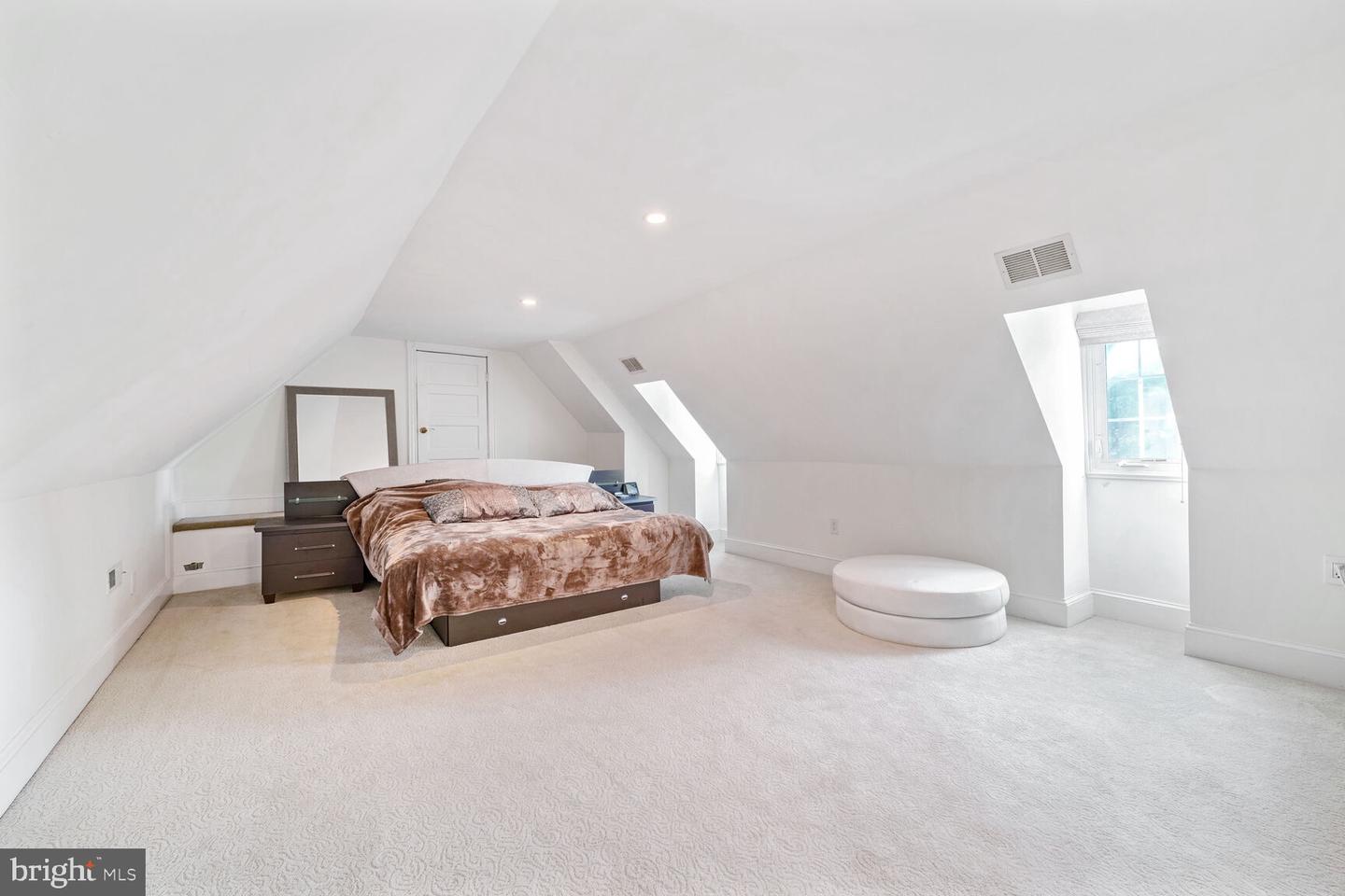 7800 ORCHID ST NW, WASHINGTON, District Of Columbia 20012, 5 Bedrooms Bedrooms, ,6 BathroomsBathrooms,Residential,For sale,7800 ORCHID ST NW,DCDC2197072 MLS # DCDC2197072