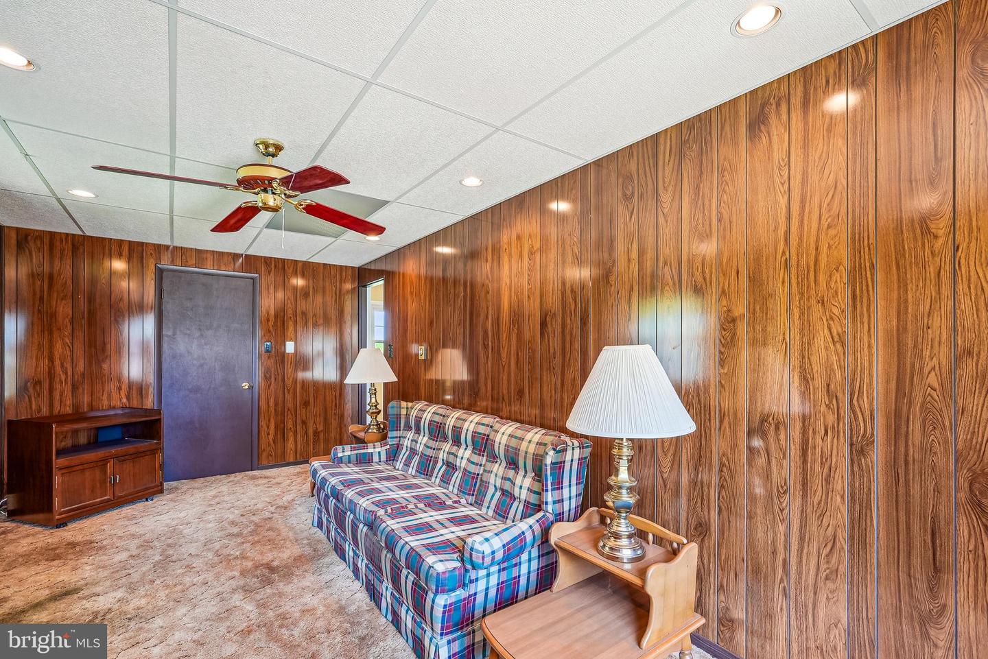 609 S DOGWOOD ST, STERLING, Virginia 20164, 3 Bedrooms Bedrooms, ,2 BathroomsBathrooms,Residential,For sale,609 S DOGWOOD ST,VALO2094674 MLS # VALO2094674