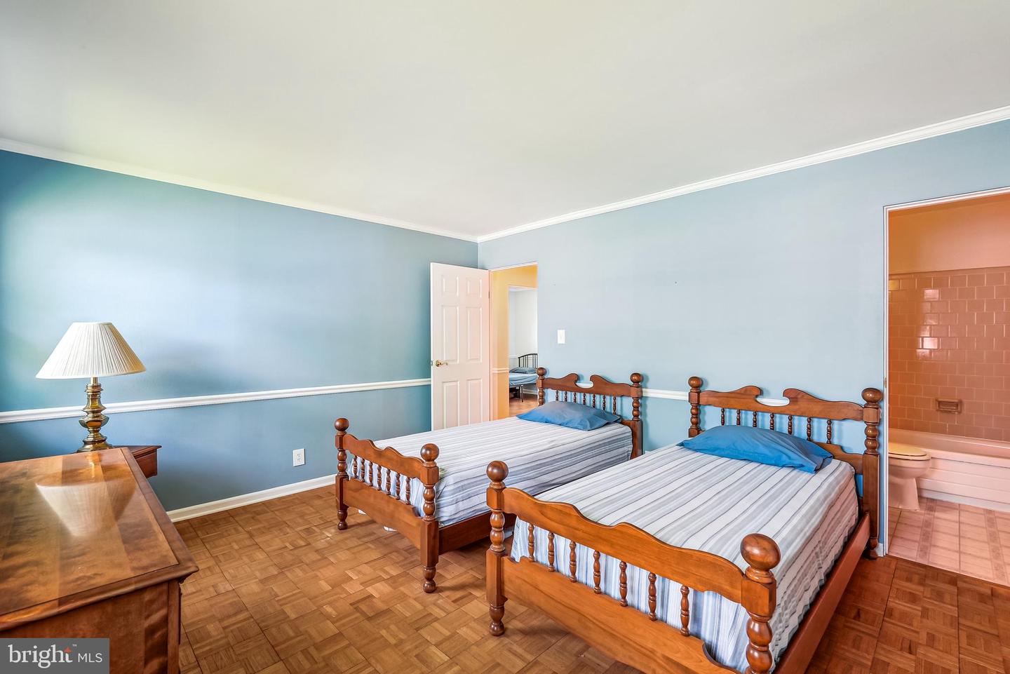 609 S DOGWOOD ST, STERLING, Virginia 20164, 3 Bedrooms Bedrooms, ,2 BathroomsBathrooms,Residential,For sale,609 S DOGWOOD ST,VALO2094674 MLS # VALO2094674
