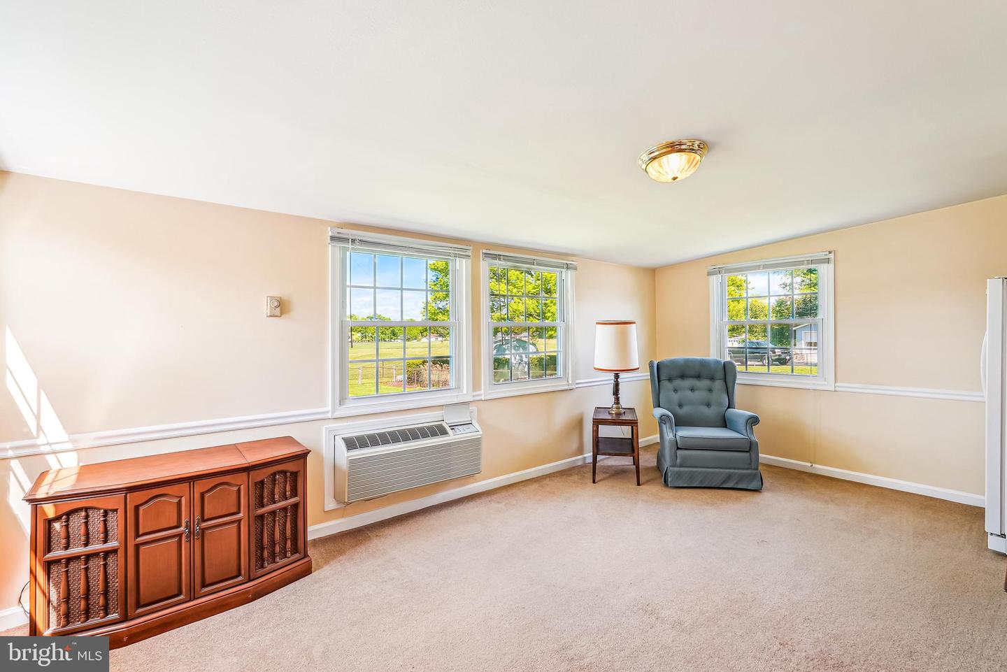 609 S DOGWOOD ST, STERLING, Virginia 20164, 3 Bedrooms Bedrooms, ,2 BathroomsBathrooms,Residential,For sale,609 S DOGWOOD ST,VALO2094674 MLS # VALO2094674