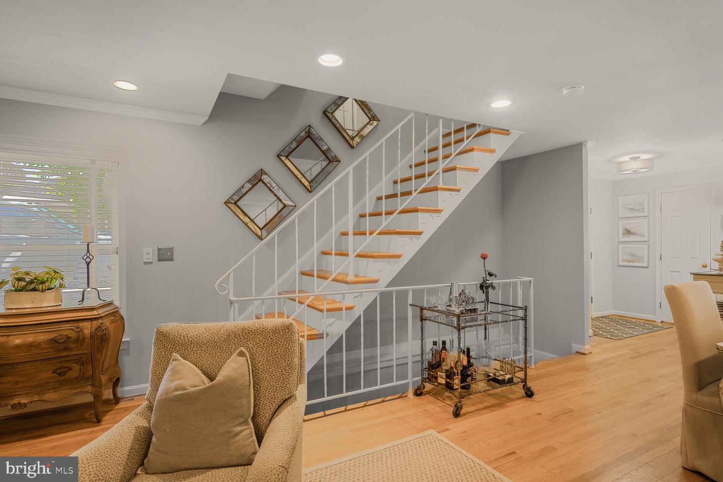 4090 CHERRY HILL RD, ARLINGTON, Virginia 22207, 2 Bedrooms Bedrooms, ,2 BathroomsBathrooms,Residential,For sale,4090 CHERRY HILL RD,VAAR2056530 MLS # VAAR2056530