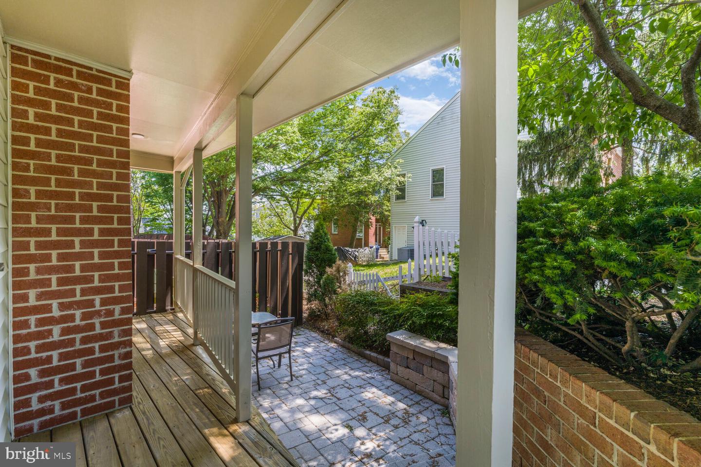 4090 CHERRY HILL RD, ARLINGTON, Virginia 22207, 2 Bedrooms Bedrooms, ,2 BathroomsBathrooms,Residential,For sale,4090 CHERRY HILL RD,VAAR2056530 MLS # VAAR2056530