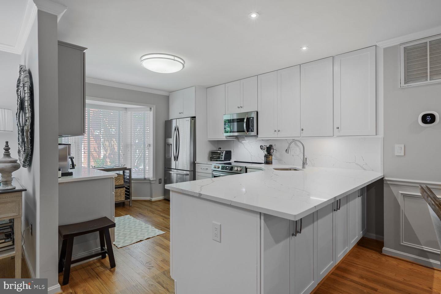 4090 CHERRY HILL RD, ARLINGTON, Virginia 22207, 2 Bedrooms Bedrooms, ,2 BathroomsBathrooms,Residential,For sale,4090 CHERRY HILL RD,VAAR2056530 MLS # VAAR2056530