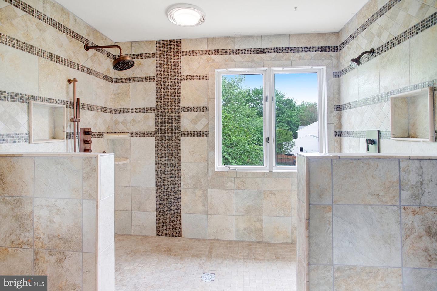 9618 CLOVER HILL RD, MANASSAS, Virginia 20110, 4 Bedrooms Bedrooms, ,4 BathroomsBathrooms,Residential,For sale,9618 CLOVER HILL RD,VAMN2008194 MLS # VAMN2008194