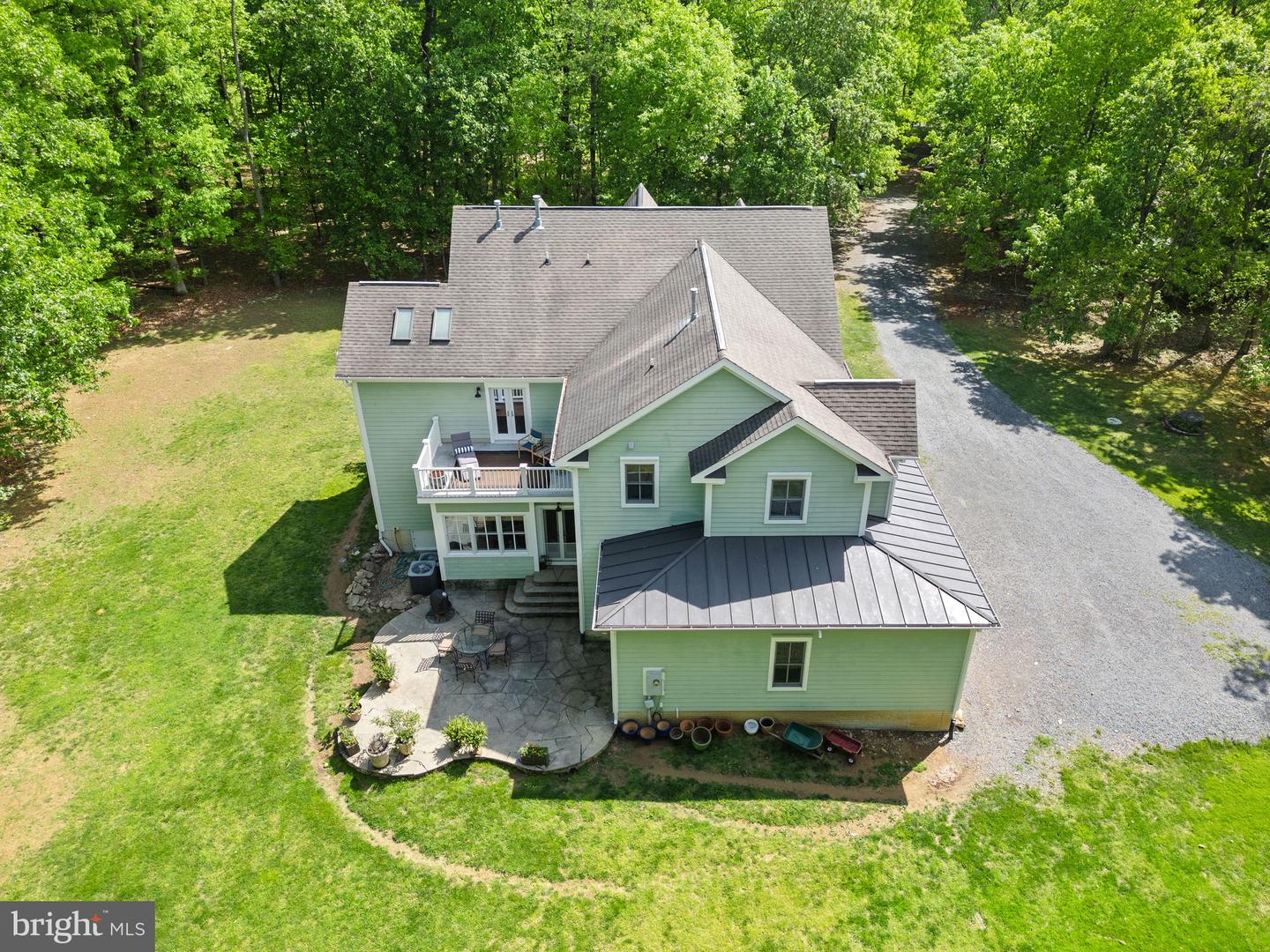 19935 FOGGY BOTTOM RD, BLUEMONT, Virginia 20135, 4 Bedrooms Bedrooms, ,3 BathroomsBathrooms,Residential,For sale,19935 FOGGY BOTTOM RD,VALO2094640 MLS # VALO2094640