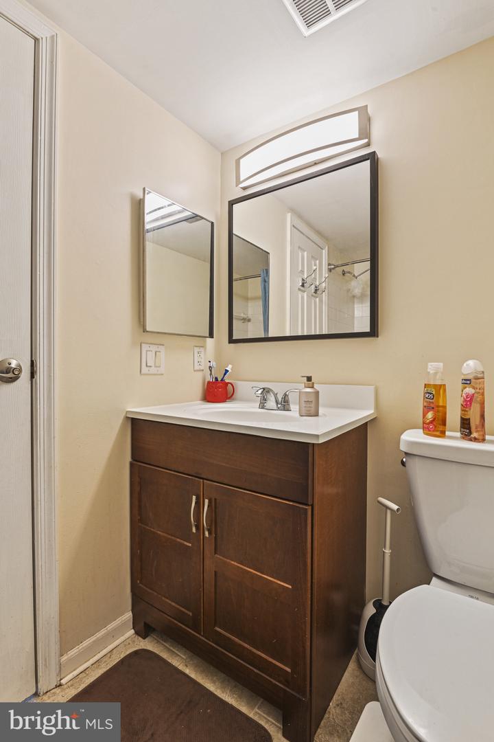 10519 STONINGTON LN, MANASSAS, Virginia 20109, 2 Bedrooms Bedrooms, ,2 BathroomsBathrooms,Residential,For sale,10519 STONINGTON LN,VAPW2092776 MLS # VAPW2092776