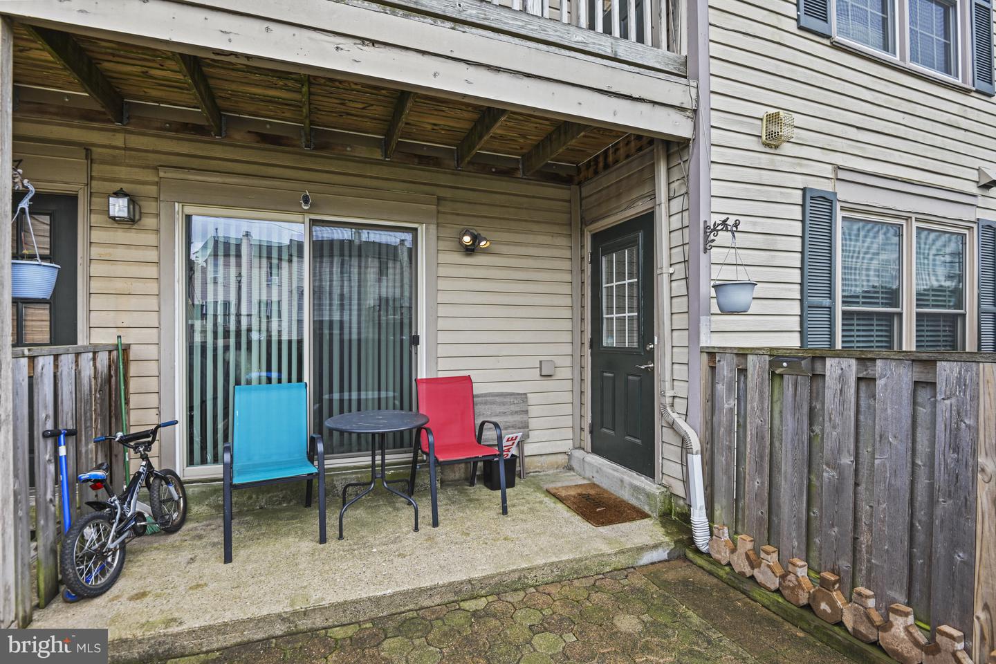 10519 STONINGTON LN, MANASSAS, Virginia 20109, 2 Bedrooms Bedrooms, ,2 BathroomsBathrooms,Residential,For sale,10519 STONINGTON LN,VAPW2092776 MLS # VAPW2092776