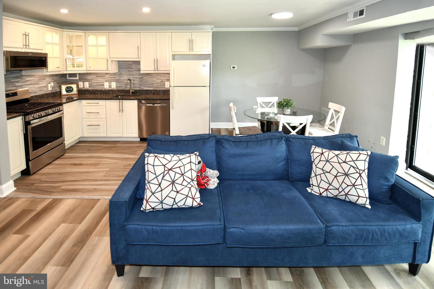 6137 LEESBURG PIKE #101, FALLS CHURCH, Virginia 22041, 1 Bedroom Bedrooms, 2 Rooms Rooms,1 BathroomBathrooms,Residential,For sale,6137 LEESBURG PIKE #101,VAFX2236338 MLS # VAFX2236338
