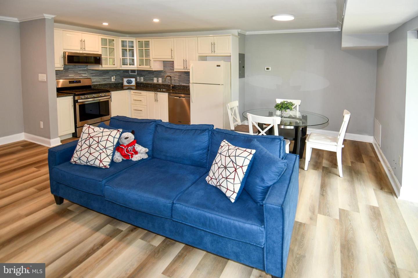 6137 LEESBURG PIKE #101, FALLS CHURCH, Virginia 22041, 1 Bedroom Bedrooms, 2 Rooms Rooms,1 BathroomBathrooms,Residential,For sale,6137 LEESBURG PIKE #101,VAFX2236338 MLS # VAFX2236338