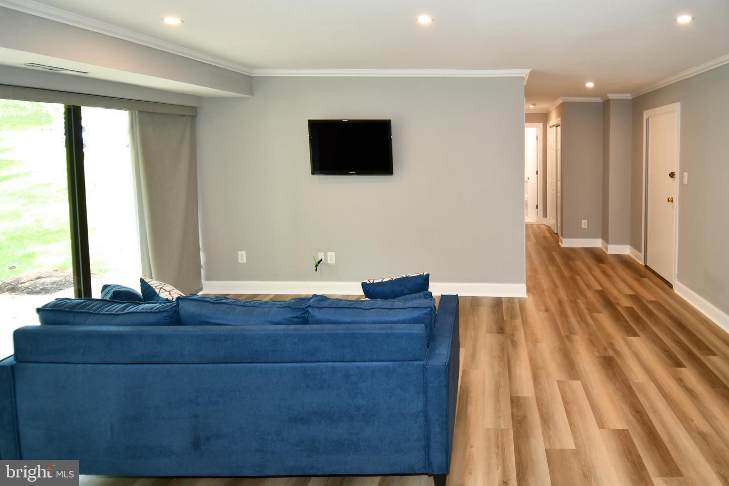 6137 LEESBURG PIKE #101, FALLS CHURCH, Virginia 22041, 1 Bedroom Bedrooms, 2 Rooms Rooms,1 BathroomBathrooms,Residential,For sale,6137 LEESBURG PIKE #101,VAFX2236338 MLS # VAFX2236338