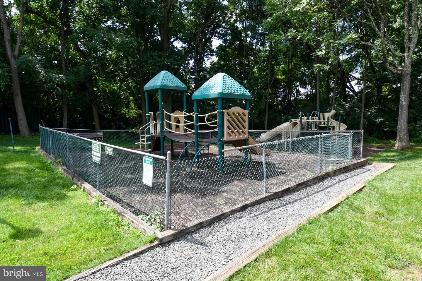 6137 LEESBURG PIKE #101, FALLS CHURCH, Virginia 22041, 1 Bedroom Bedrooms, 2 Rooms Rooms,1 BathroomBathrooms,Residential,For sale,6137 LEESBURG PIKE #101,VAFX2236338 MLS # VAFX2236338