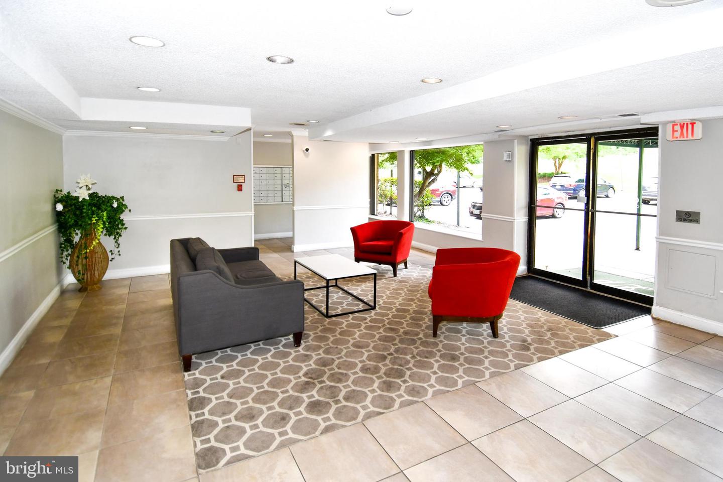6137 LEESBURG PIKE #101, FALLS CHURCH, Virginia 22041, 1 Bedroom Bedrooms, 2 Rooms Rooms,1 BathroomBathrooms,Residential,For sale,6137 LEESBURG PIKE #101,VAFX2236338 MLS # VAFX2236338