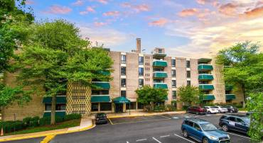 6137 LEESBURG PIKE #101, FALLS CHURCH, Virginia 22041, 1 Bedroom Bedrooms, 2 Rooms Rooms,1 BathroomBathrooms,Residential,For sale,6137 LEESBURG PIKE #101,VAFX2236338 MLS # VAFX2236338