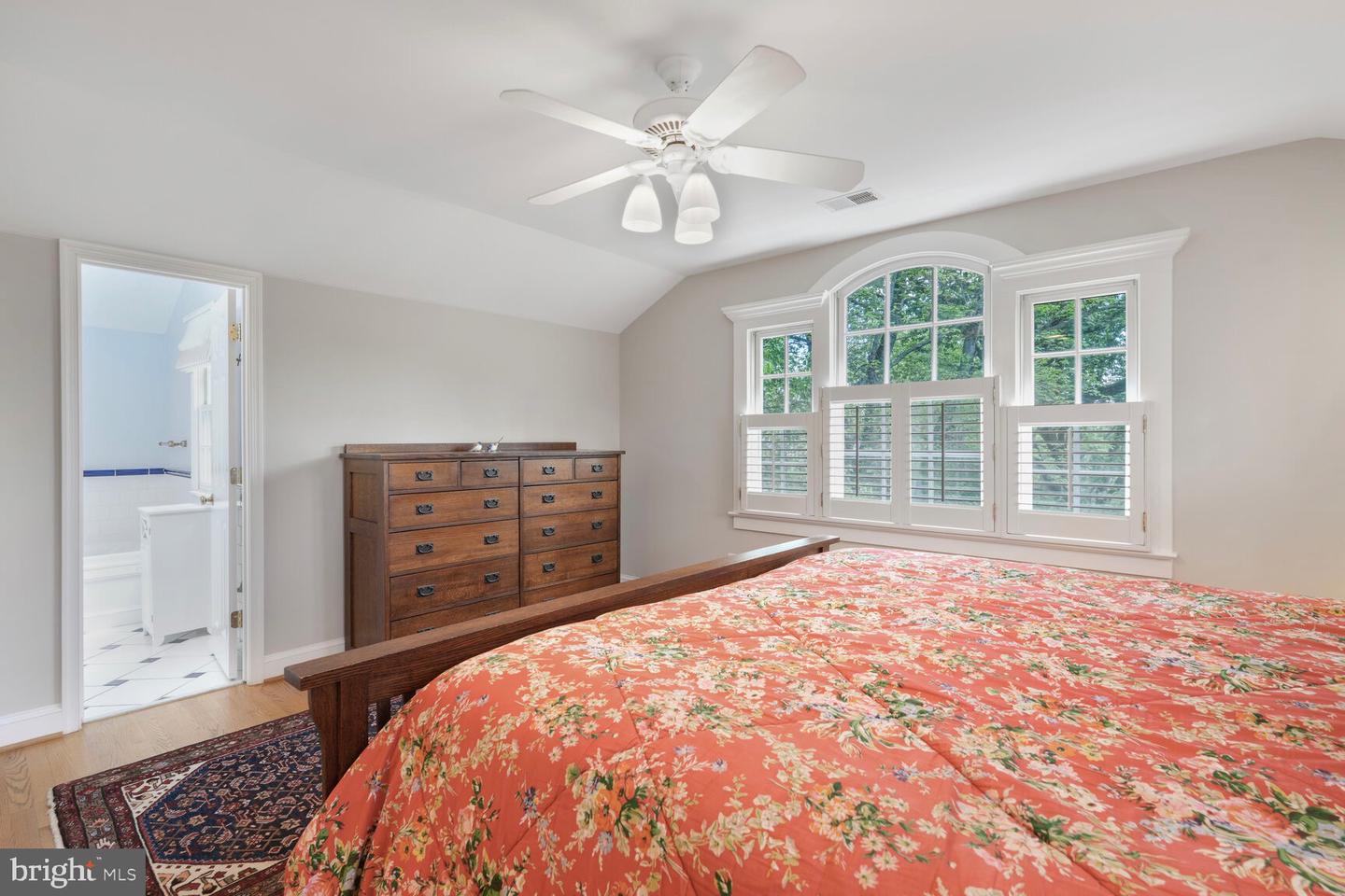 2631 WEST ST, FALLS CHURCH, Virginia 22046, 4 Bedrooms Bedrooms, ,3 BathroomsBathrooms,Residential,For sale,2631 WEST ST,VAFX2236346 MLS # VAFX2236346