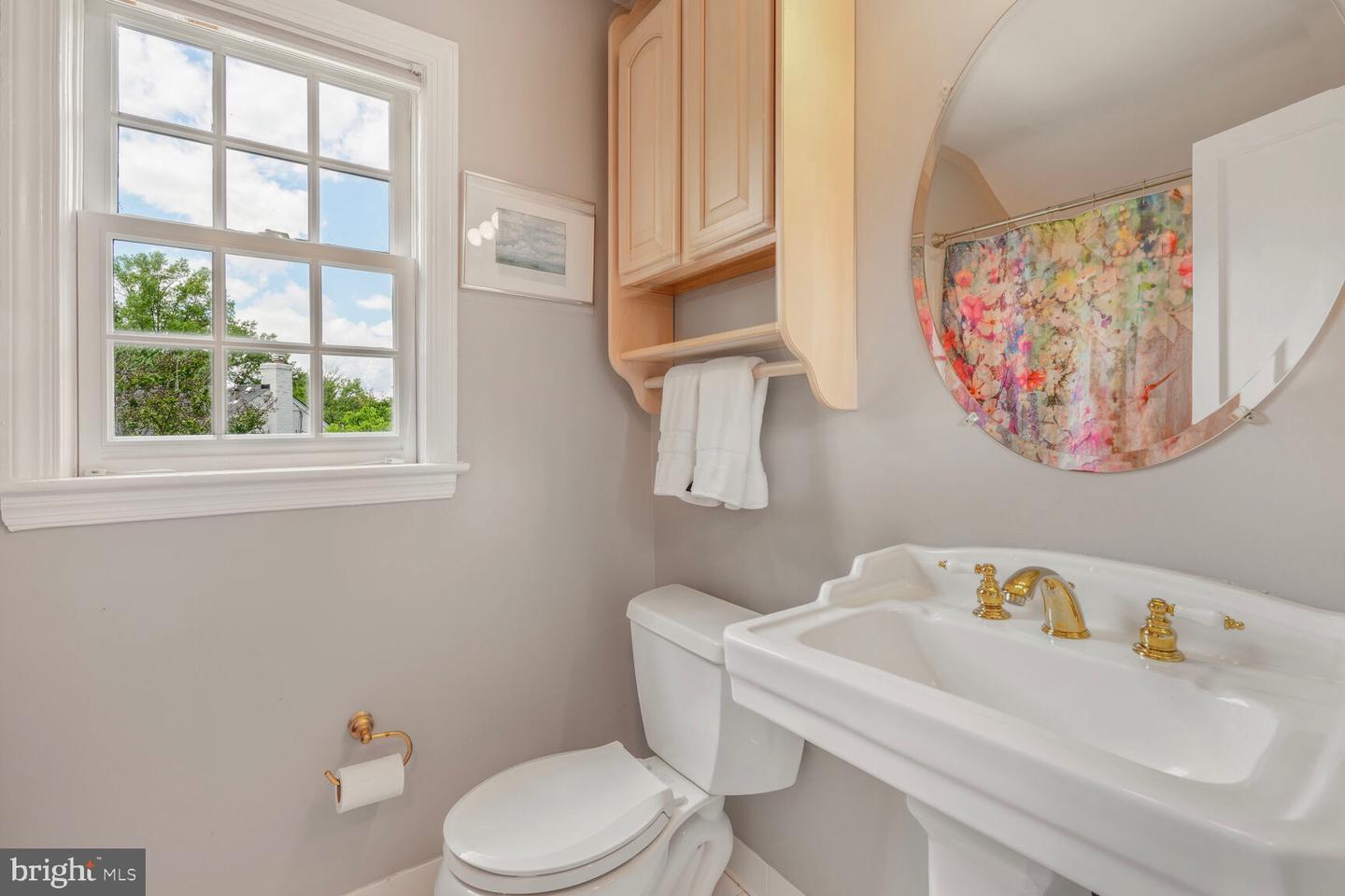 2631 WEST ST, FALLS CHURCH, Virginia 22046, 4 Bedrooms Bedrooms, ,3 BathroomsBathrooms,Residential,For sale,2631 WEST ST,VAFX2236346 MLS # VAFX2236346