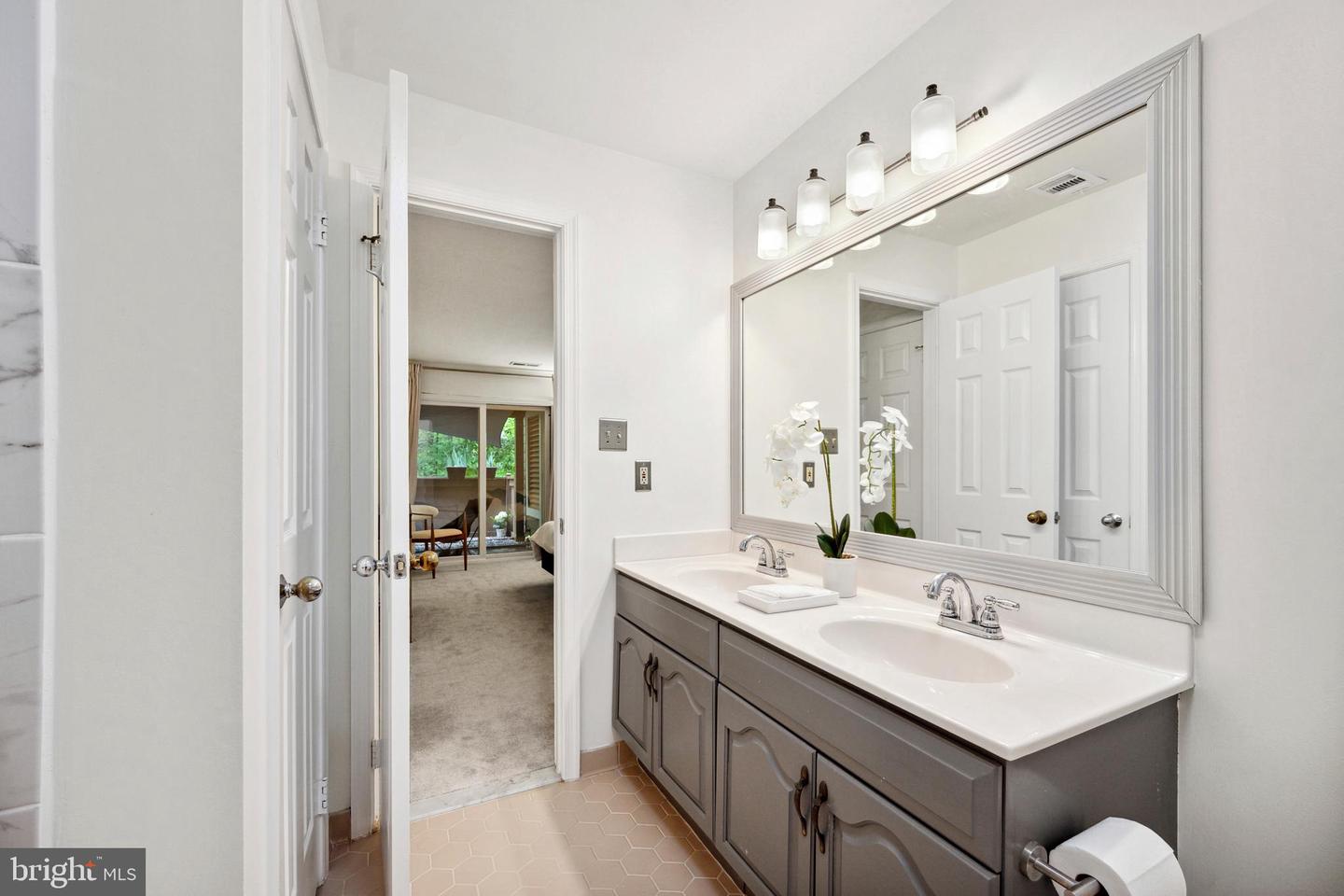 1541 CHURCH HILL PL #1541, RESTON, Virginia 20194, 2 Bedrooms Bedrooms, ,1 BathroomBathrooms,Residential,For sale,1541 CHURCH HILL PL #1541,VAFX2236390 MLS # VAFX2236390