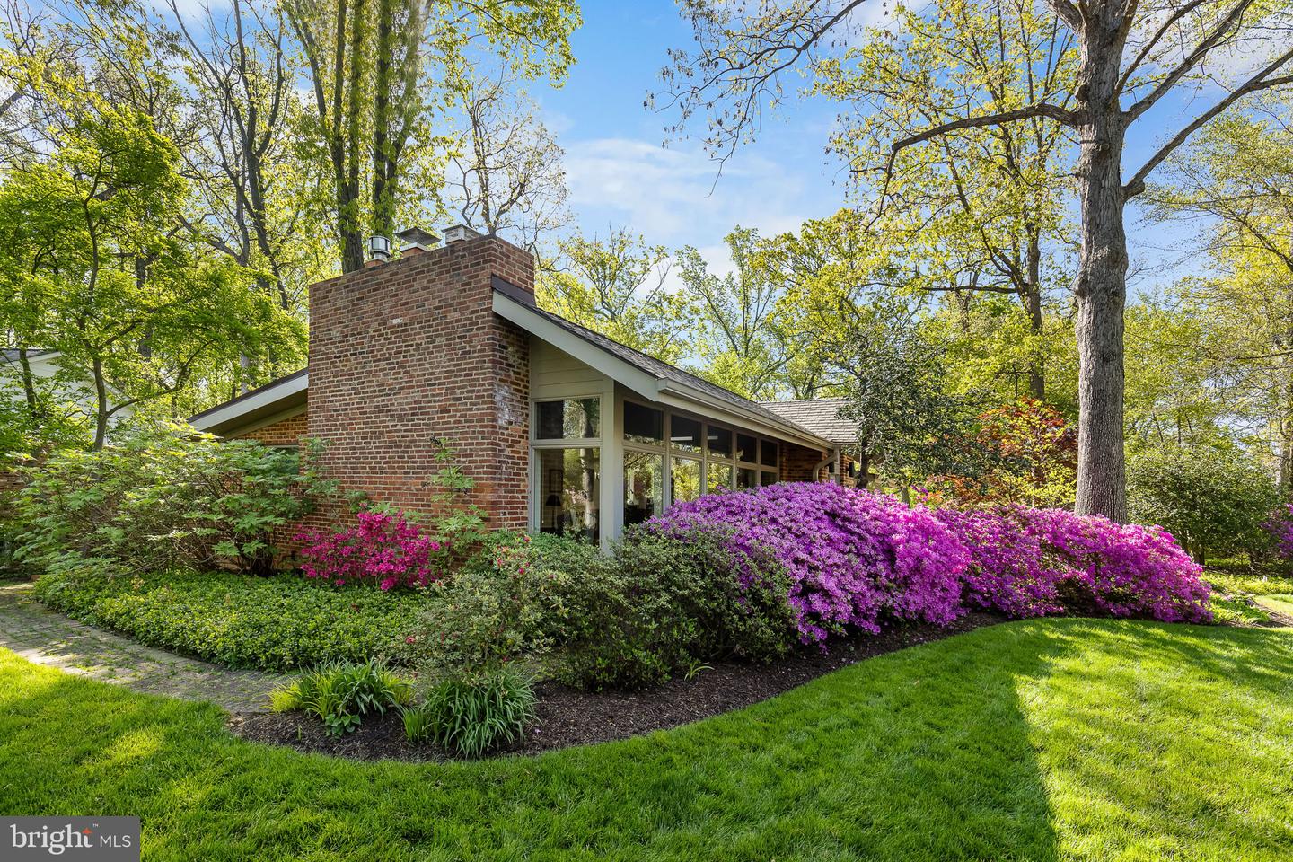 3440 MANSFIELD RD, FALLS CHURCH, Virginia 22041, 3 Bedrooms Bedrooms, ,3 BathroomsBathrooms,Residential,For sale,3440 MANSFIELD RD,VAFX2236264 MLS # VAFX2236264