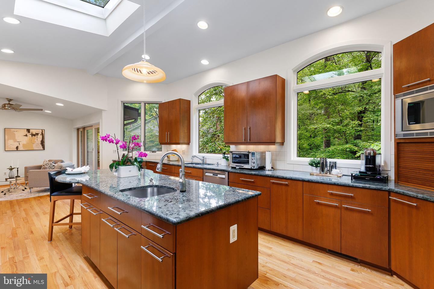 3440 MANSFIELD RD, FALLS CHURCH, Virginia 22041, 3 Bedrooms Bedrooms, ,3 BathroomsBathrooms,Residential,For sale,3440 MANSFIELD RD,VAFX2236264 MLS # VAFX2236264