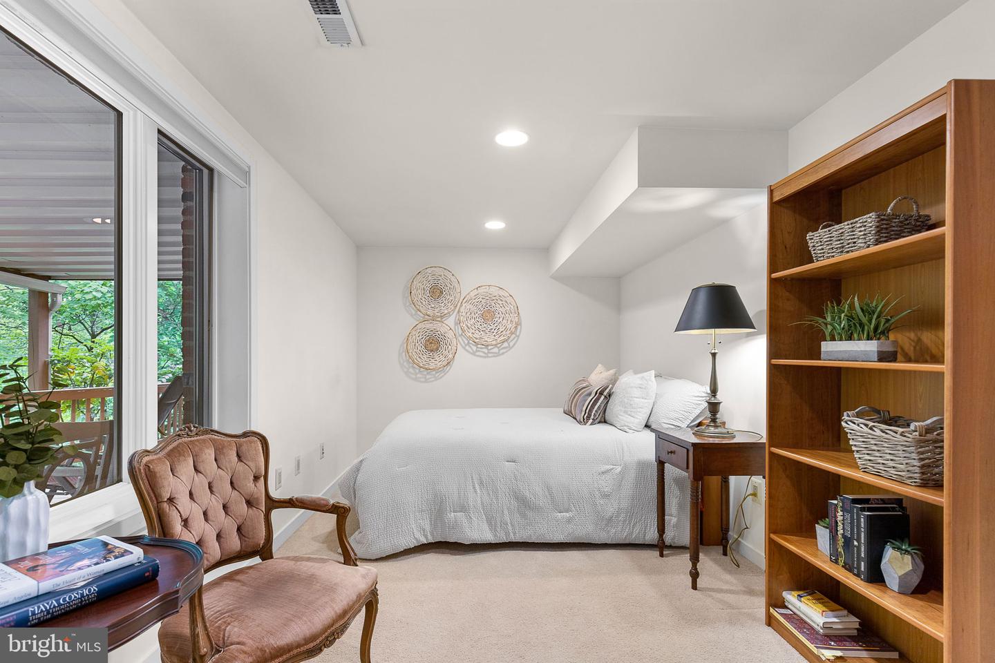 3440 MANSFIELD RD, FALLS CHURCH, Virginia 22041, 3 Bedrooms Bedrooms, ,3 BathroomsBathrooms,Residential,For sale,3440 MANSFIELD RD,VAFX2236264 MLS # VAFX2236264