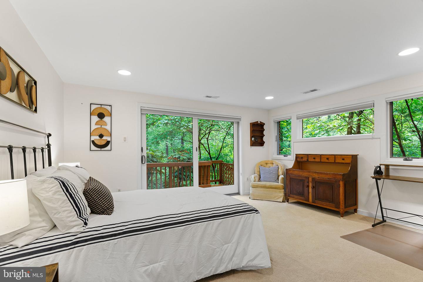 3440 MANSFIELD RD, FALLS CHURCH, Virginia 22041, 3 Bedrooms Bedrooms, ,3 BathroomsBathrooms,Residential,For sale,3440 MANSFIELD RD,VAFX2236264 MLS # VAFX2236264