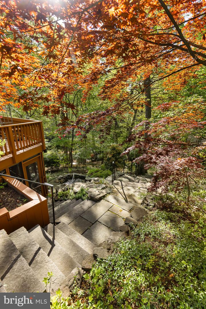 3440 MANSFIELD RD, FALLS CHURCH, Virginia 22041, 3 Bedrooms Bedrooms, ,3 BathroomsBathrooms,Residential,For sale,3440 MANSFIELD RD,VAFX2236264 MLS # VAFX2236264