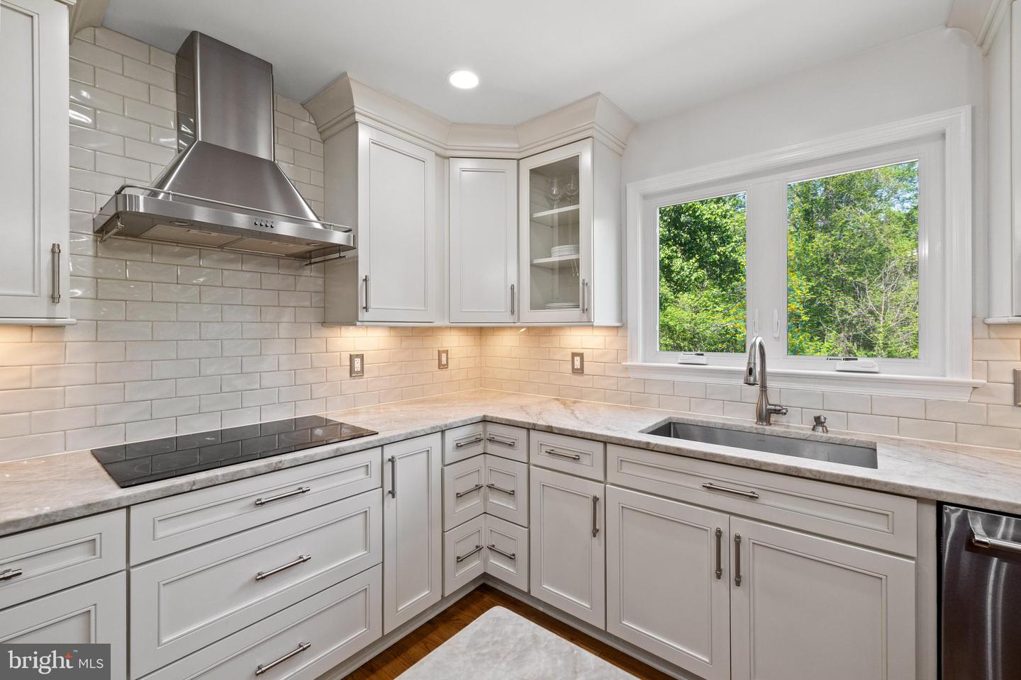 12314 VALLEY HIGH RD, HERNDON, Virginia 20170, 5 Bedrooms Bedrooms, ,2 BathroomsBathrooms,Residential,For sale,12314 VALLEY HIGH RD,VAFX2236436 MLS # VAFX2236436